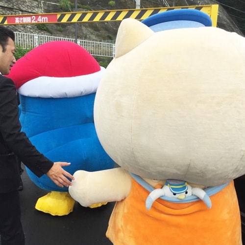 ドンペンとMEGAドン・キホーテ伊東店オープニング