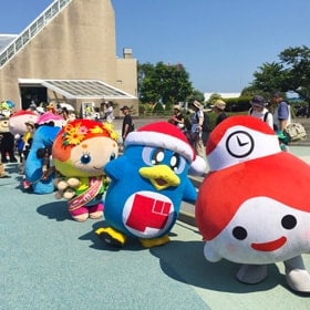 ドンペンとご当地キャラふれんどフェスティバルinとまこまい