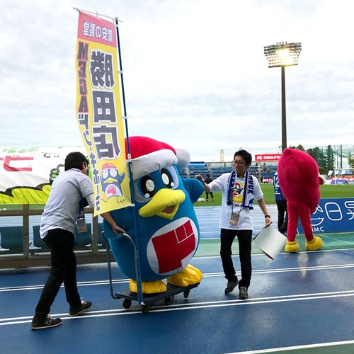 ドンペンと水戸ホーリーホックイベント MEGAドン・キホーテ勝田店出張店舗