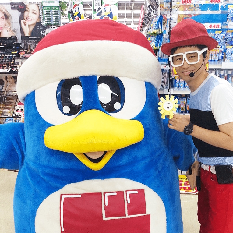 ドンペンとMEGAドン・キホーテ狩場インター店できたくんと工作イベント