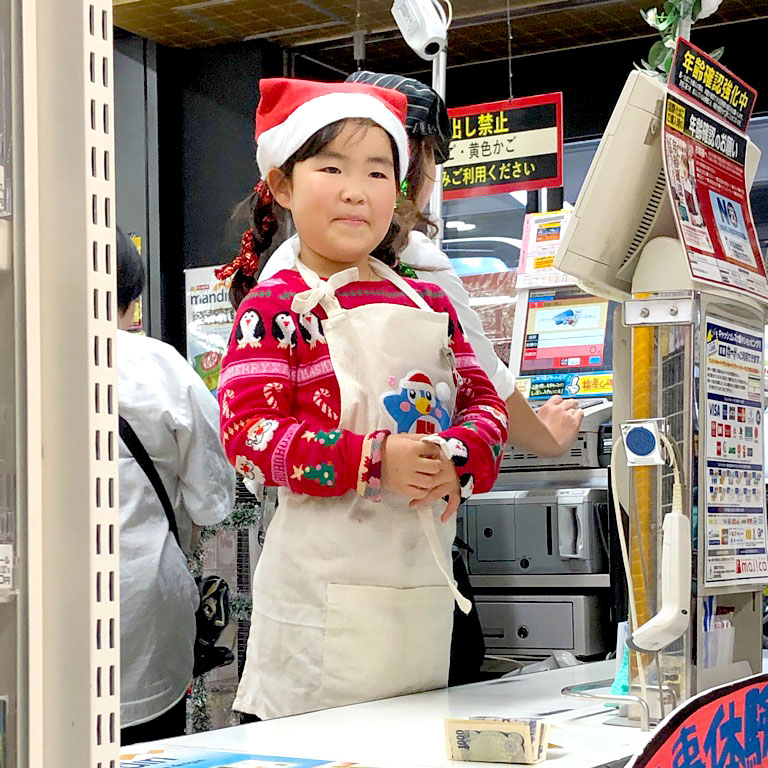 ドンペンとMEGAドン・キホーテ新世界店「ドンキホーテでお仕事体験」 4