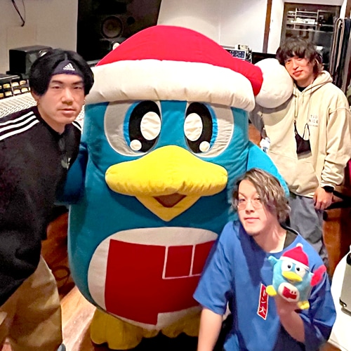 MEGAドンキ渋谷本店 優里さん Red Bull Jukeboxキャンペーン