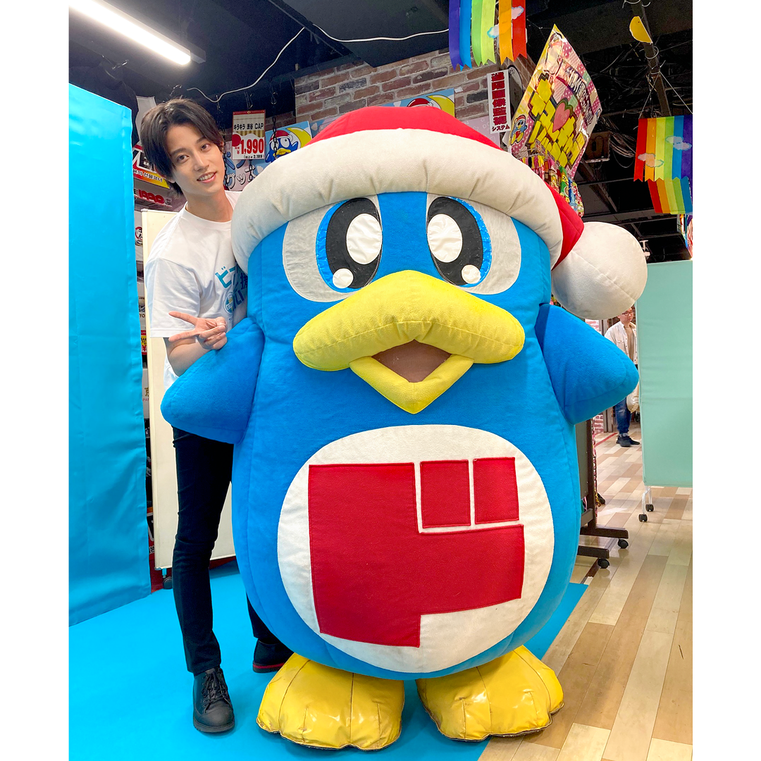 ドンペンと高橋健介さん MEGAドンキ渋谷本店