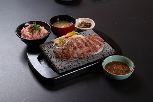 石焼ステーキ贅 富山砺波店 店舗イメージ1