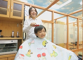 カットコムズ 敦賀店 店舗イメージ1